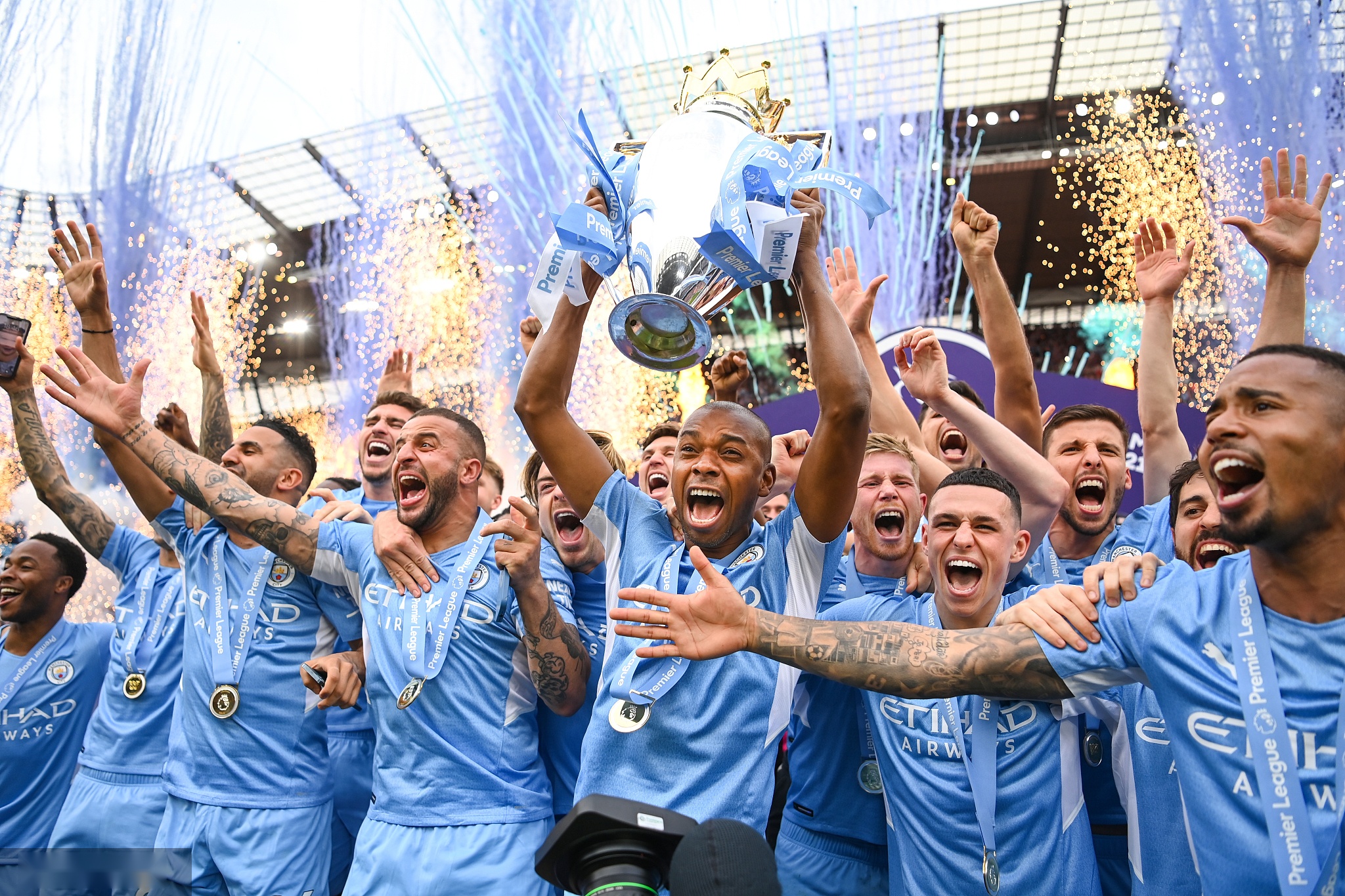 啧啧称赞 啧啧称赞